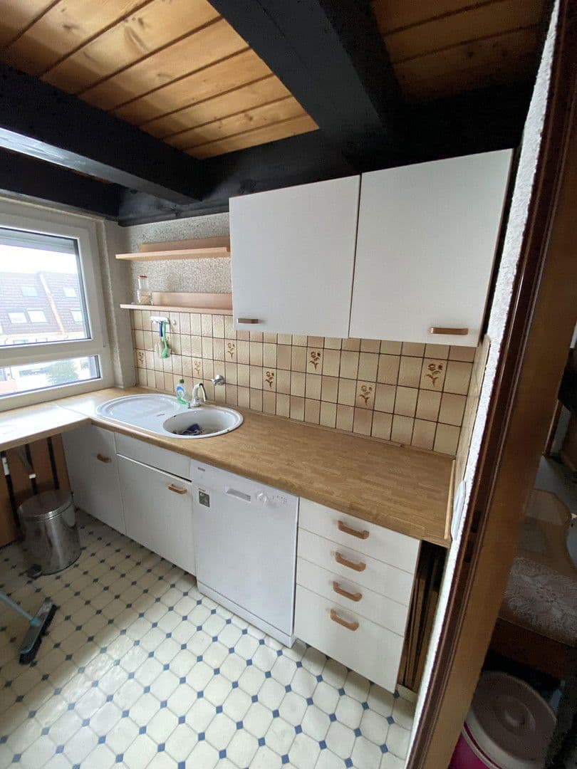 Prenájom bytu 3-izbový 93 m², Adlerstr. 22, Aalen, Bádensko-Wurttembersko Prenájom bytu 3-izbový 93 m², Adlerstr. 22, Aalen, Bádensko-Wurttembersko