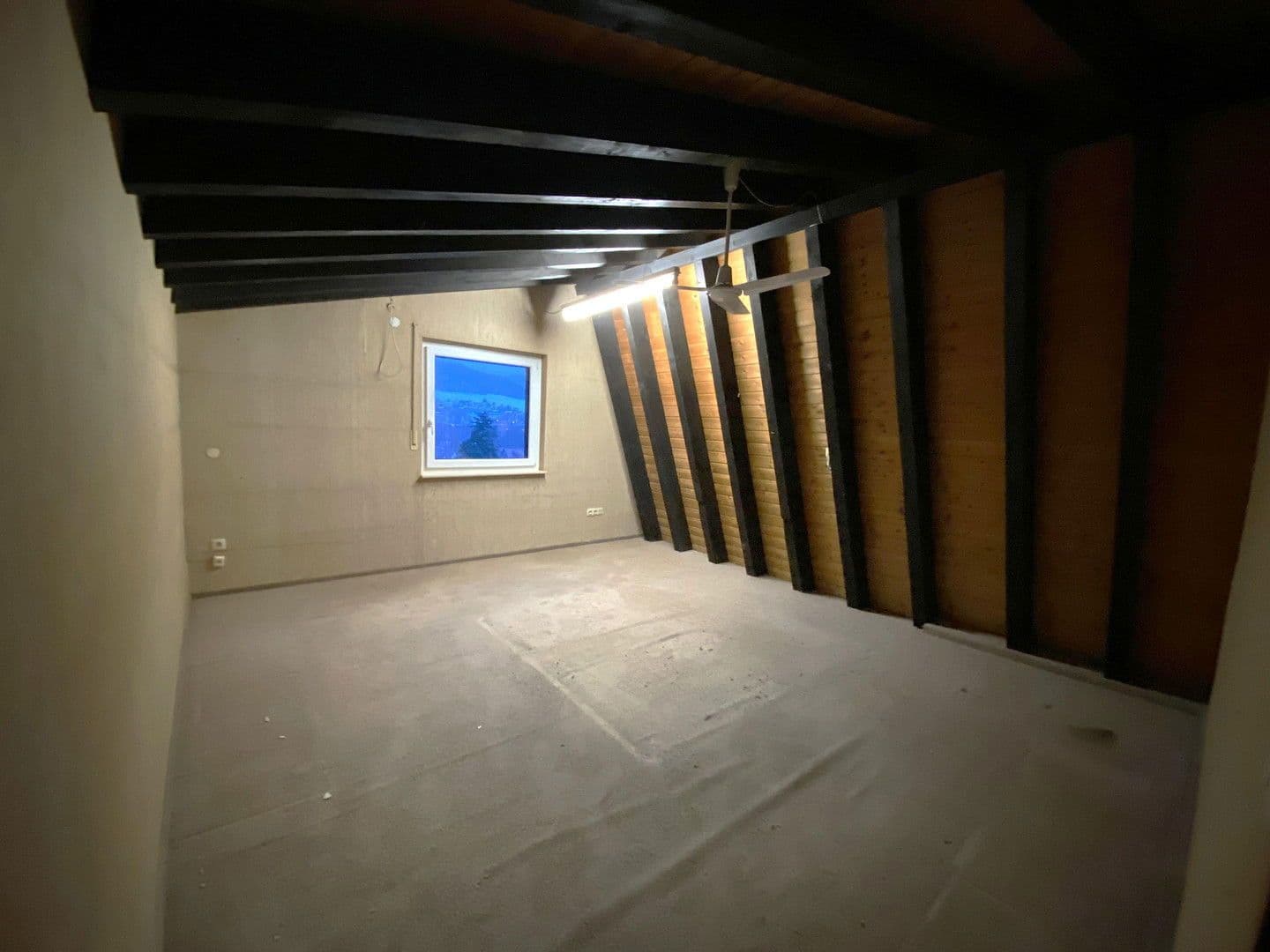 Prenájom bytu 3-izbový 93 m², Adlerstr. 22, Aalen, Bádensko-Wurttembersko Prenájom bytu 3-izbový 93 m², Adlerstr. 22, Aalen, Bádensko-Wurttembersko