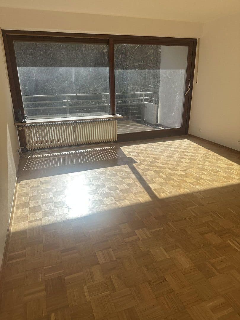 Prenájom bytu 3-izbový 82 m², Pöcking - Possenhofen, Bavorsko Prenájom bytu 3-izbový 82 m², Pöcking - Possenhofen, Bavorsko