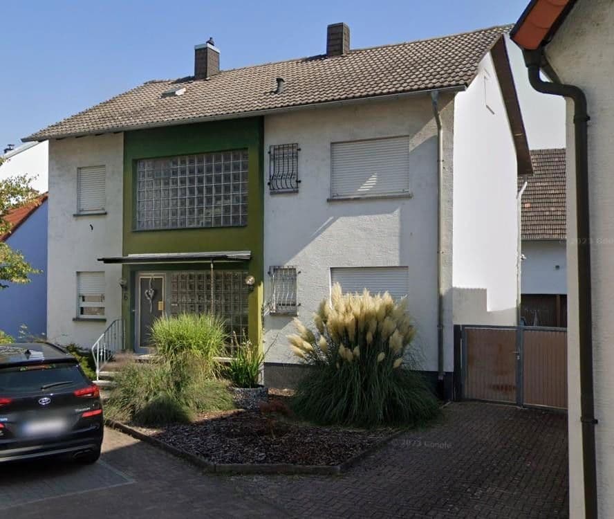 Predaj domu 167 m², pozemek 699 m², Huttenheimerstraße 6, Graben-Neudorf, Bádensko-Wurttembersko Predaj domu 167 m², pozemek 699 m², Huttenheimerstraße 6, Graben-Neudorf, Bádensko-Wurttembersko