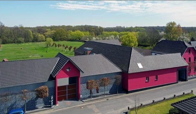 Predaj domu 703 m², pozemek 41.670 m², Niederkrüchten, Severné Porýnie - Westfálsko Predaj domu 703 m², pozemek 41.670 m², Niederkrüchten, Severné Porýnie - Westfálsko