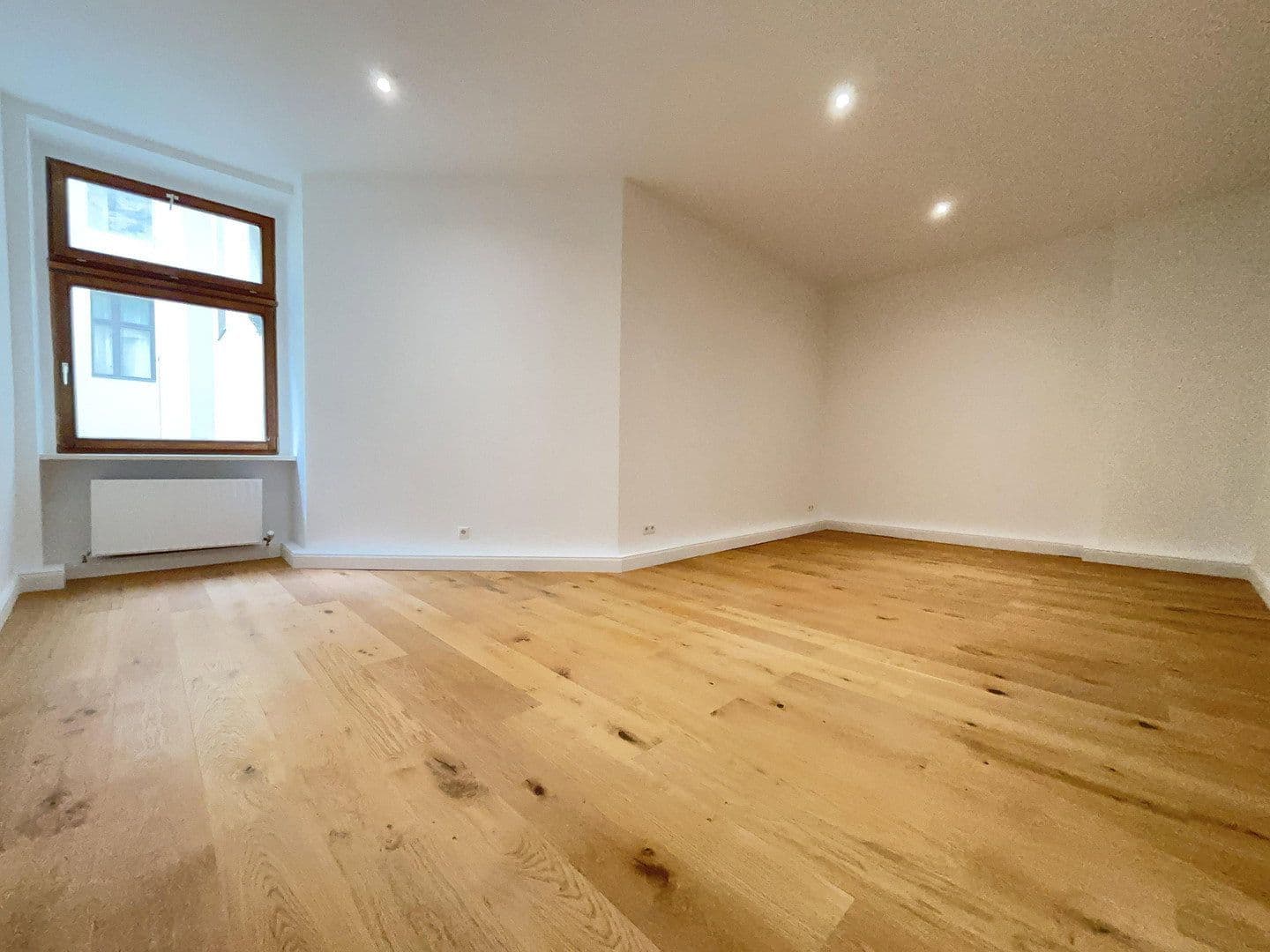 Predaj bytu 3-izbový 70 m², Gneisenaustraße 65, Berlin, Berlín Predaj bytu 3-izbový 70 m², Gneisenaustraße 65, Berlin, Berlín