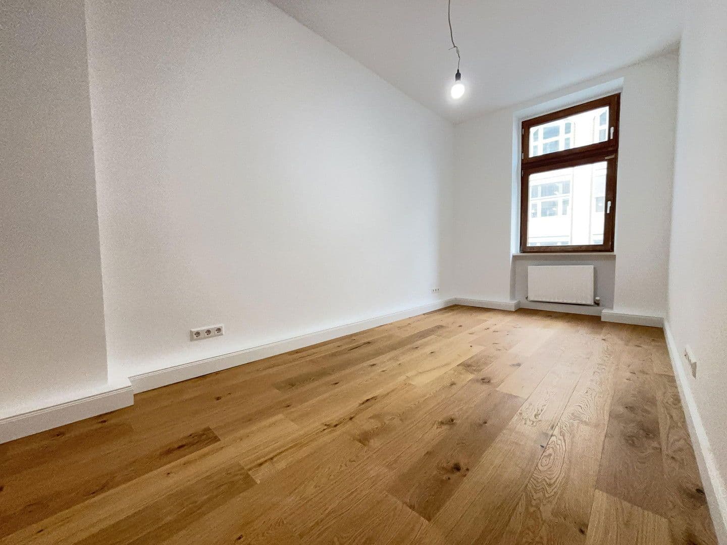 Predaj bytu 3-izbový 70 m², Gneisenaustraße 65, Berlin, Berlín Predaj bytu 3-izbový 70 m², Gneisenaustraße 65, Berlin, Berlín