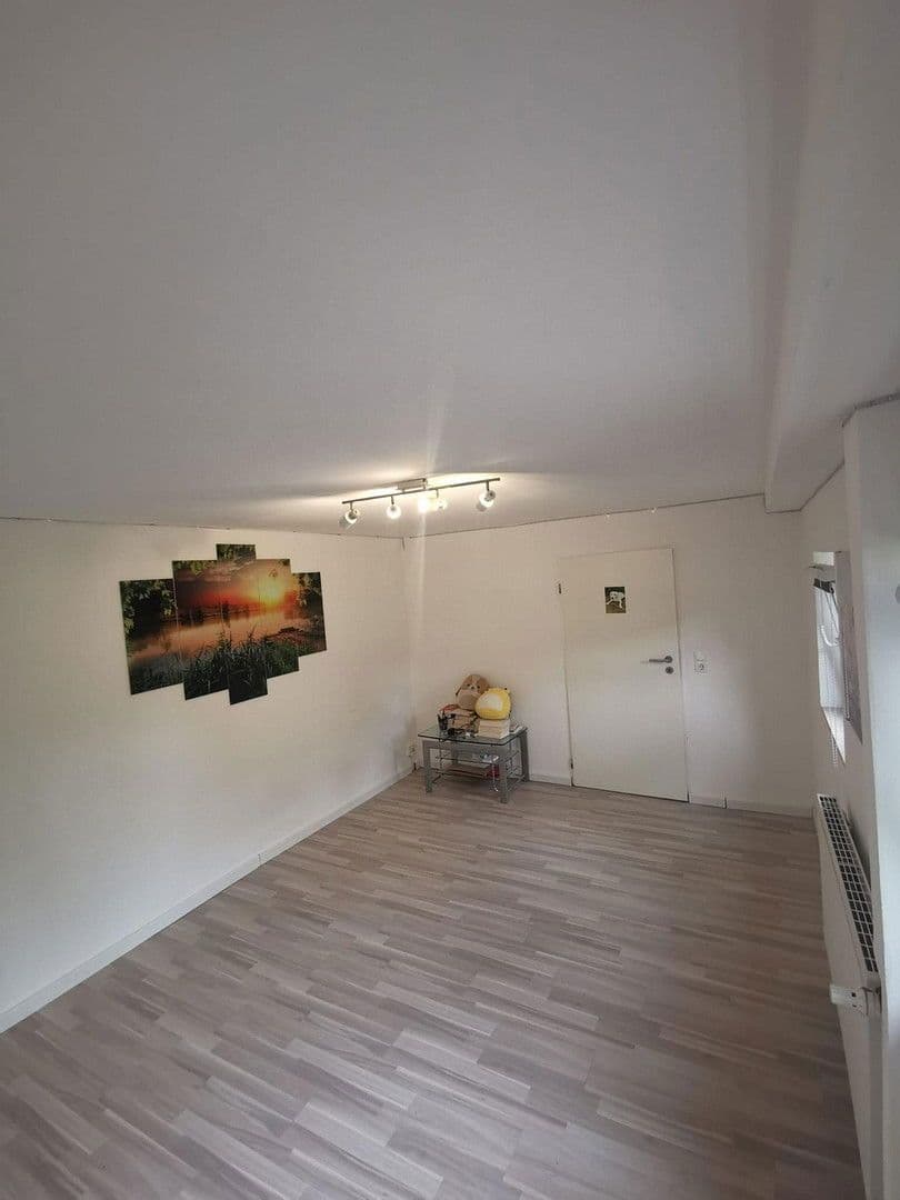 Predaj domu 180 m², pozemek 617 m², Groß-Zimmerner Str. 25, Reinheim, Hesensko Predaj domu 180 m², pozemek 617 m², Groß-Zimmerner Str. 25, Reinheim, Hesensko