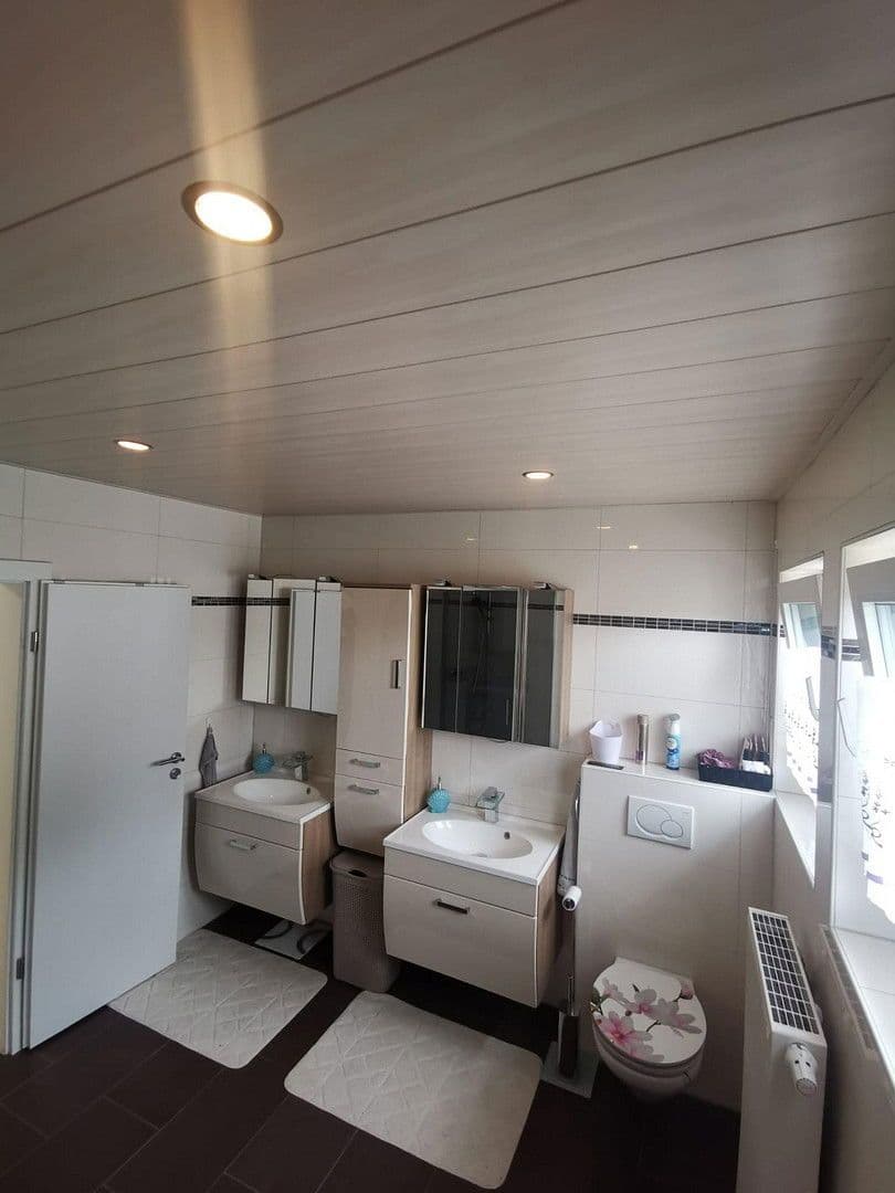 Predaj domu 180 m², pozemek 617 m², Groß-Zimmerner Str. 25, Reinheim, Hesensko Predaj domu 180 m², pozemek 617 m², Groß-Zimmerner Str. 25, Reinheim, Hesensko