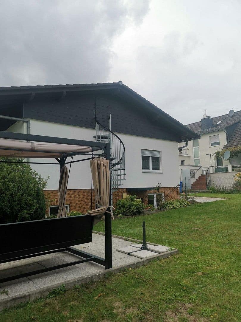 Predaj domu 180 m², pozemek 617 m², Groß-Zimmerner Str. 25, Reinheim, Hesensko Predaj domu 180 m², pozemek 617 m², Groß-Zimmerner Str. 25, Reinheim, Hesensko