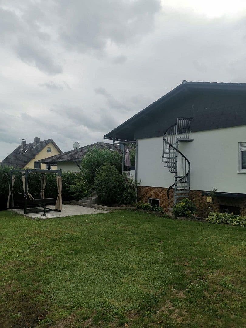 Predaj domu 180 m², pozemek 617 m², Groß-Zimmerner Str. 25, Reinheim, Hesensko Predaj domu 180 m², pozemek 617 m², Groß-Zimmerner Str. 25, Reinheim, Hesensko