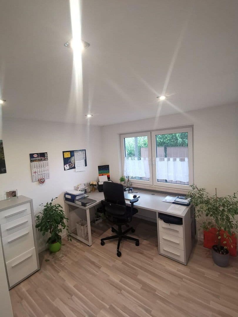 Predaj domu 180 m², pozemek 617 m², Groß-Zimmerner Str. 25, Reinheim, Hesensko Predaj domu 180 m², pozemek 617 m², Groß-Zimmerner Str. 25, Reinheim, Hesensko