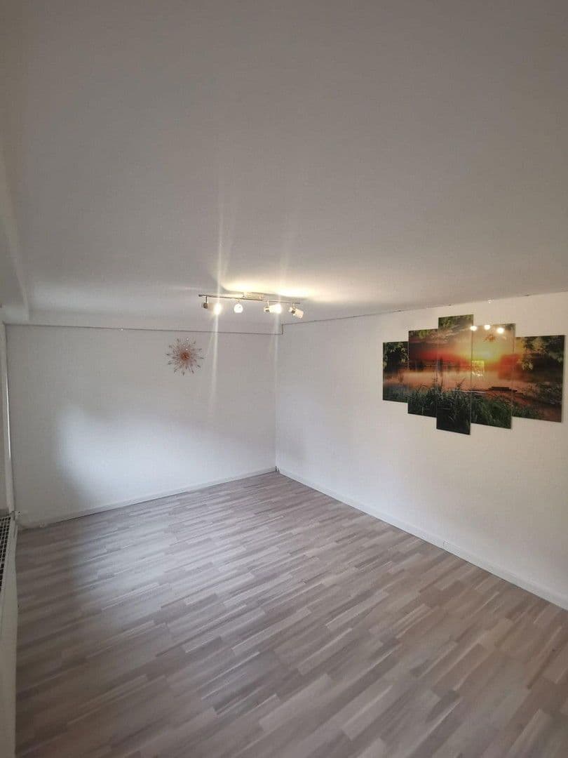Predaj domu 180 m², pozemek 617 m², Groß-Zimmerner Str. 25, Reinheim, Hesensko Predaj domu 180 m², pozemek 617 m², Groß-Zimmerner Str. 25, Reinheim, Hesensko