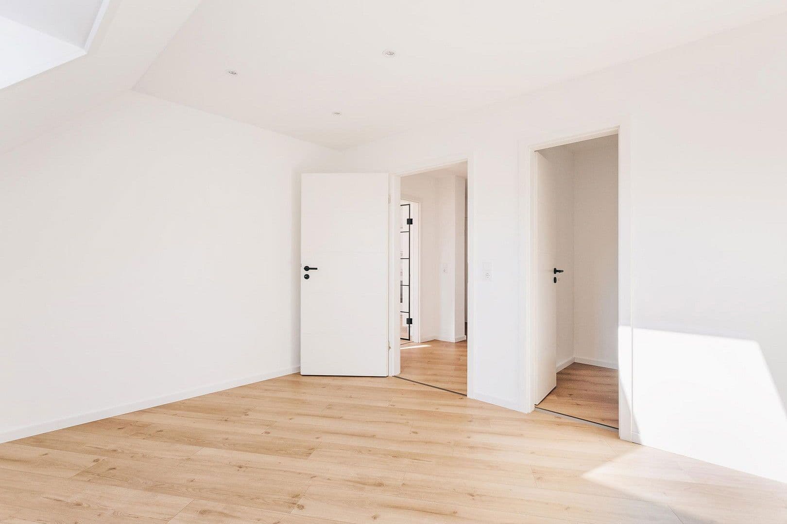 Predaj bytu 2-izbový 71 m², Meußlitzer Straße, Dresden, Sasko Predaj bytu 2-izbový 71 m², Meußlitzer Straße, Dresden, Sasko