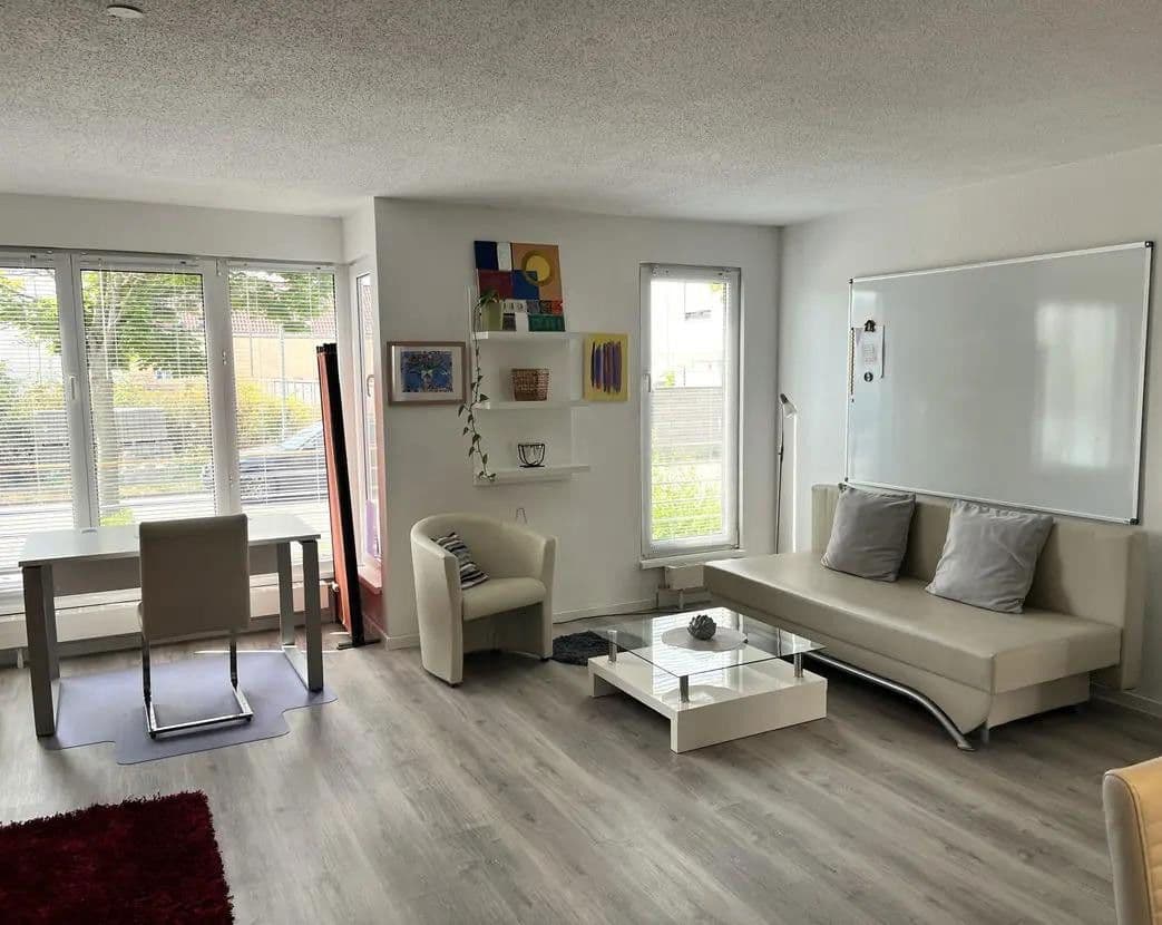 Prenájom bytu 1-izbový 42 m², Leipzig, Sasko Prenájom bytu 1-izbový 42 m², Leipzig, Sasko