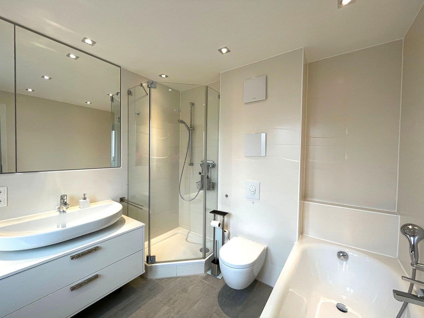 Predaj bytu 3-izbový 85 m², München, Bavorsko Predaj bytu 3-izbový 85 m², München, Bavorsko