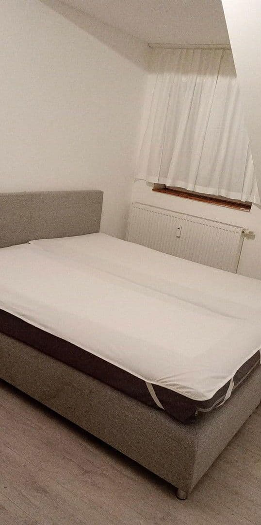 Prenájom bytu 4-izbový 100 m², Hamburg, Hamburg Prenájom bytu 4-izbový 100 m², Hamburg, Hamburg