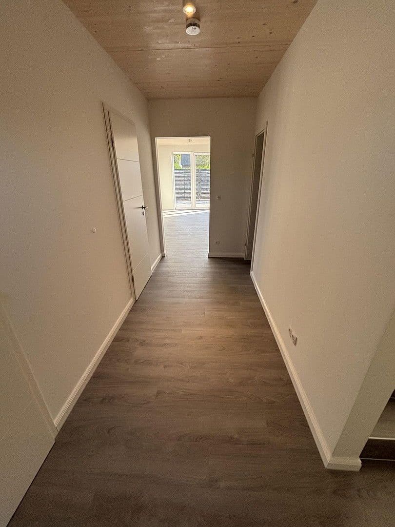 Prenájom domu 83 m², pozemek 300 m², Kraksdorf, Šlezvicko-Holštajnsko Prenájom domu 83 m², pozemek 300 m², Kraksdorf, Šlezvicko-Holštajnsko