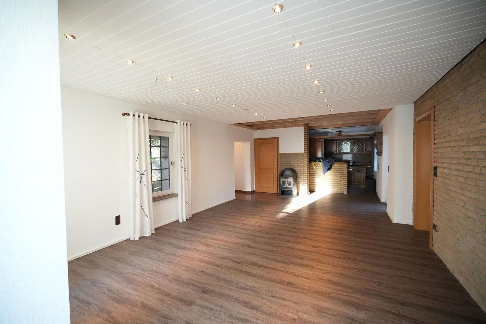 Prenájom domu 135 m², pozemek 411 m², Bad Salzuflen, Severné Porýnie - Westfálsko Prenájom domu 135 m², pozemek 411 m², Bad Salzuflen, Severné Porýnie - Westfálsko