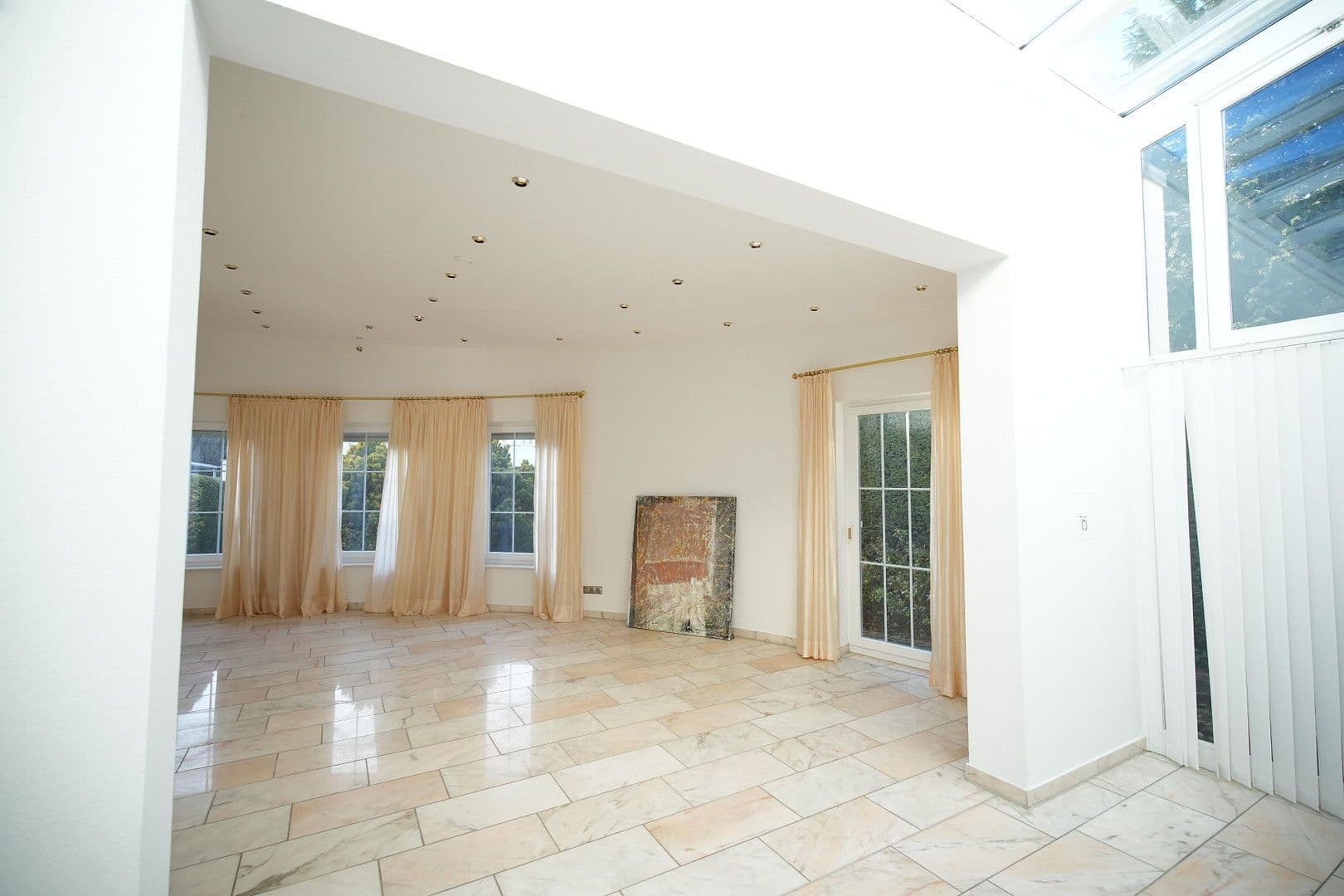 Prenájom domu 135 m², pozemek 411 m², Bad Salzuflen, Severné Porýnie - Westfálsko Prenájom domu 135 m², pozemek 411 m², Bad Salzuflen, Severné Porýnie - Westfálsko