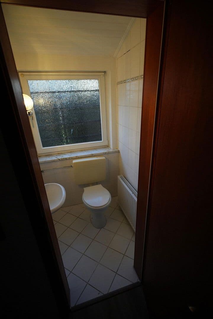 Prenájom domu 135 m², pozemek 411 m², Bad Salzuflen, Severné Porýnie - Westfálsko Prenájom domu 135 m², pozemek 411 m², Bad Salzuflen, Severné Porýnie - Westfálsko