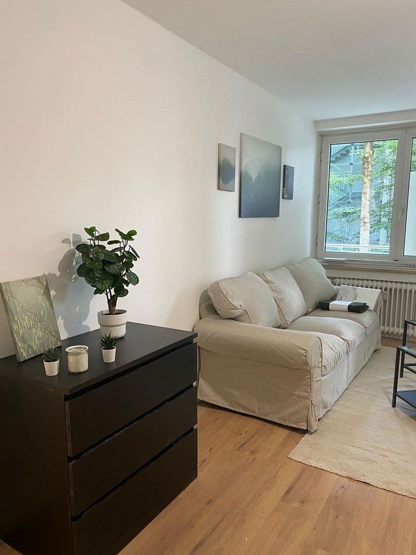 Prenájom bytu 68 m², Ampfingstraße 37, München, Bavorsko Prenájom bytu 68 m², Ampfingstraße 37, München, Bavorsko