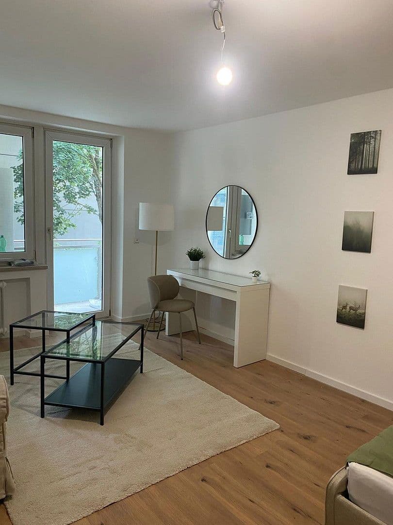 Prenájom bytu 68 m², Ampfingstraße 37, München, Bavorsko Prenájom bytu 68 m², Ampfingstraße 37, München, Bavorsko