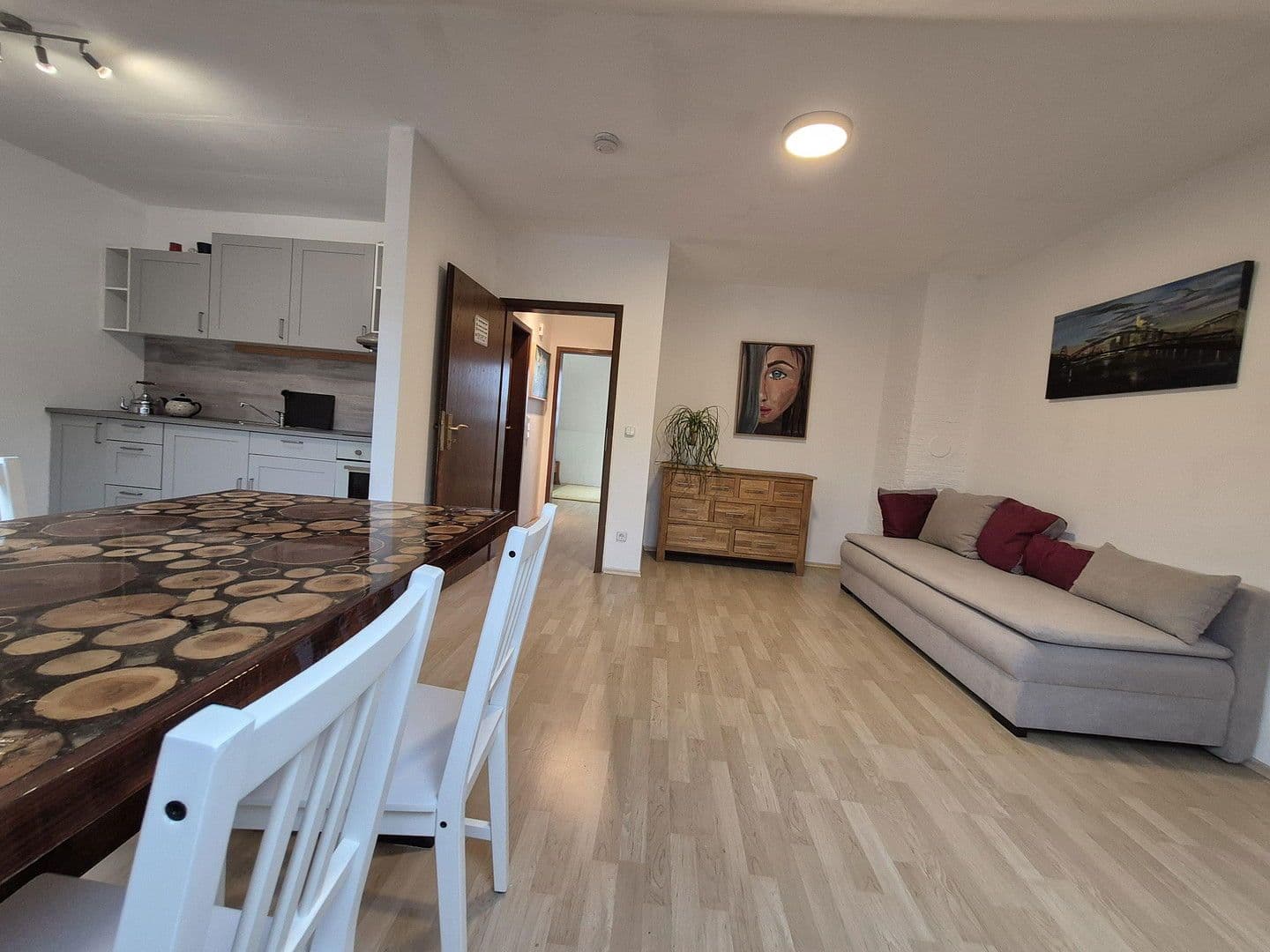 Predaj domu 170 m², pozemek 334 m², Dreieich, Hesensko Predaj domu 170 m², pozemek 334 m², Dreieich, Hesensko