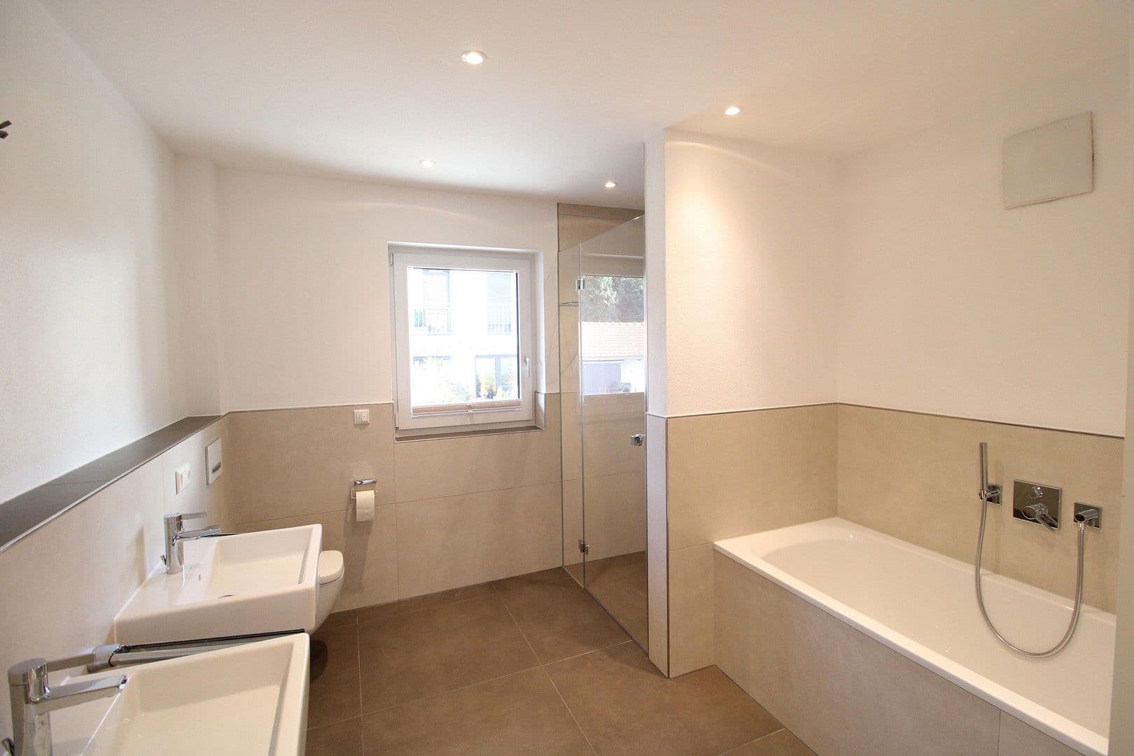 Prenájom domu 172 m², pozemek 330 m², Egling-Deining, Bavorsko Prenájom domu 172 m², pozemek 330 m², Egling-Deining, Bavorsko