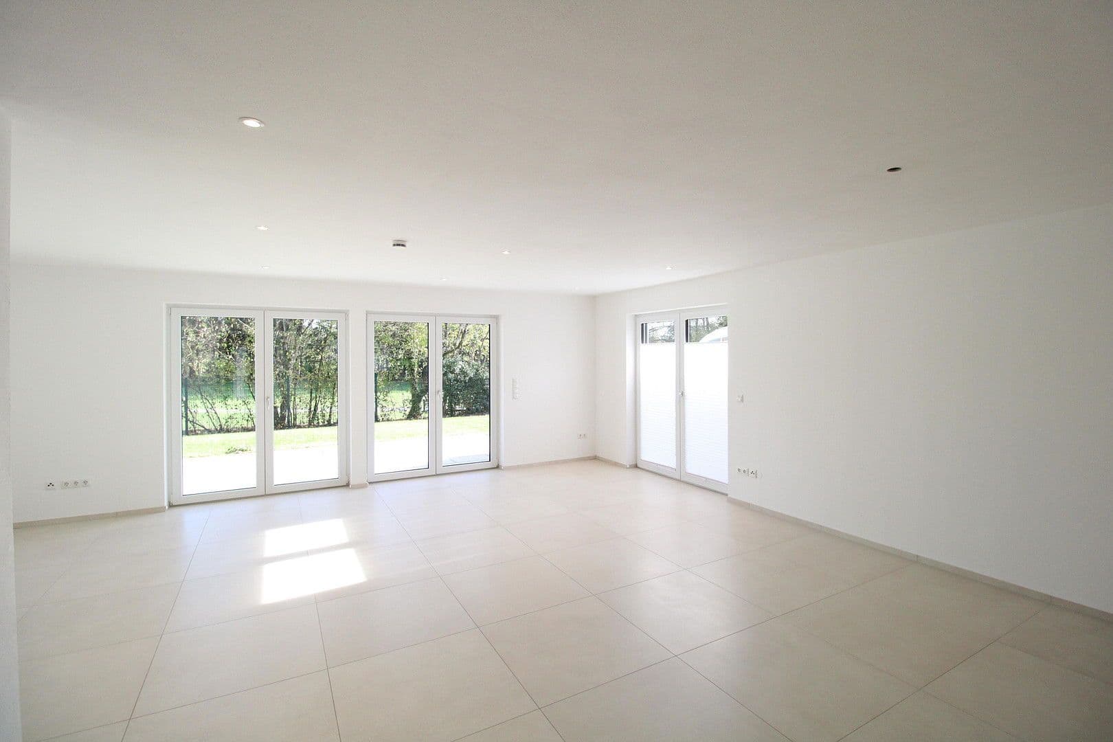 Prenájom domu 172 m², pozemek 330 m², Egling-Deining, Bavorsko Prenájom domu 172 m², pozemek 330 m², Egling-Deining, Bavorsko