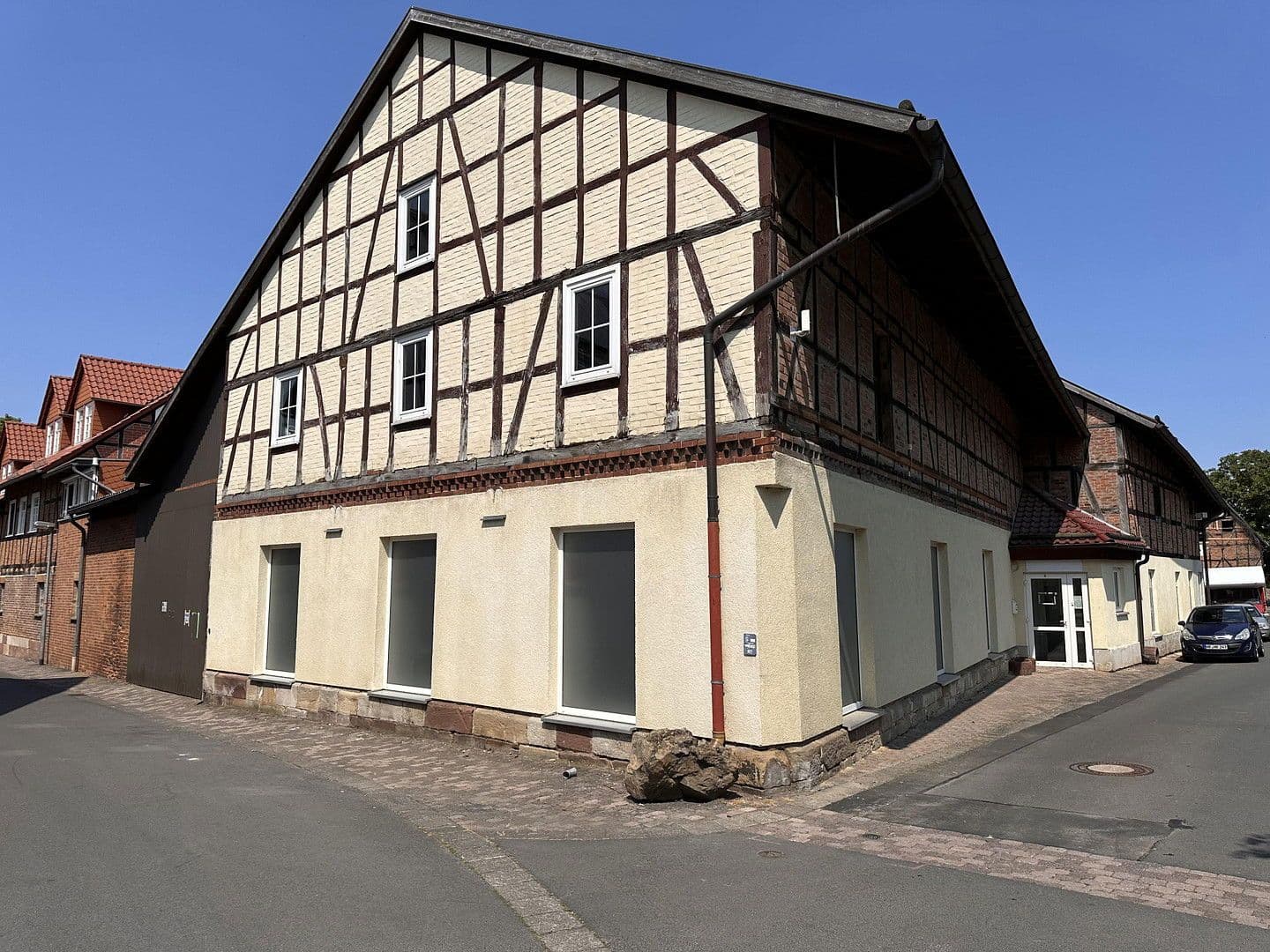 Prenájom nebytového priestoru 181 m², Gudensberg, Hesensko Prenájom nebytového priestoru 181 m², Gudensberg, Hesensko