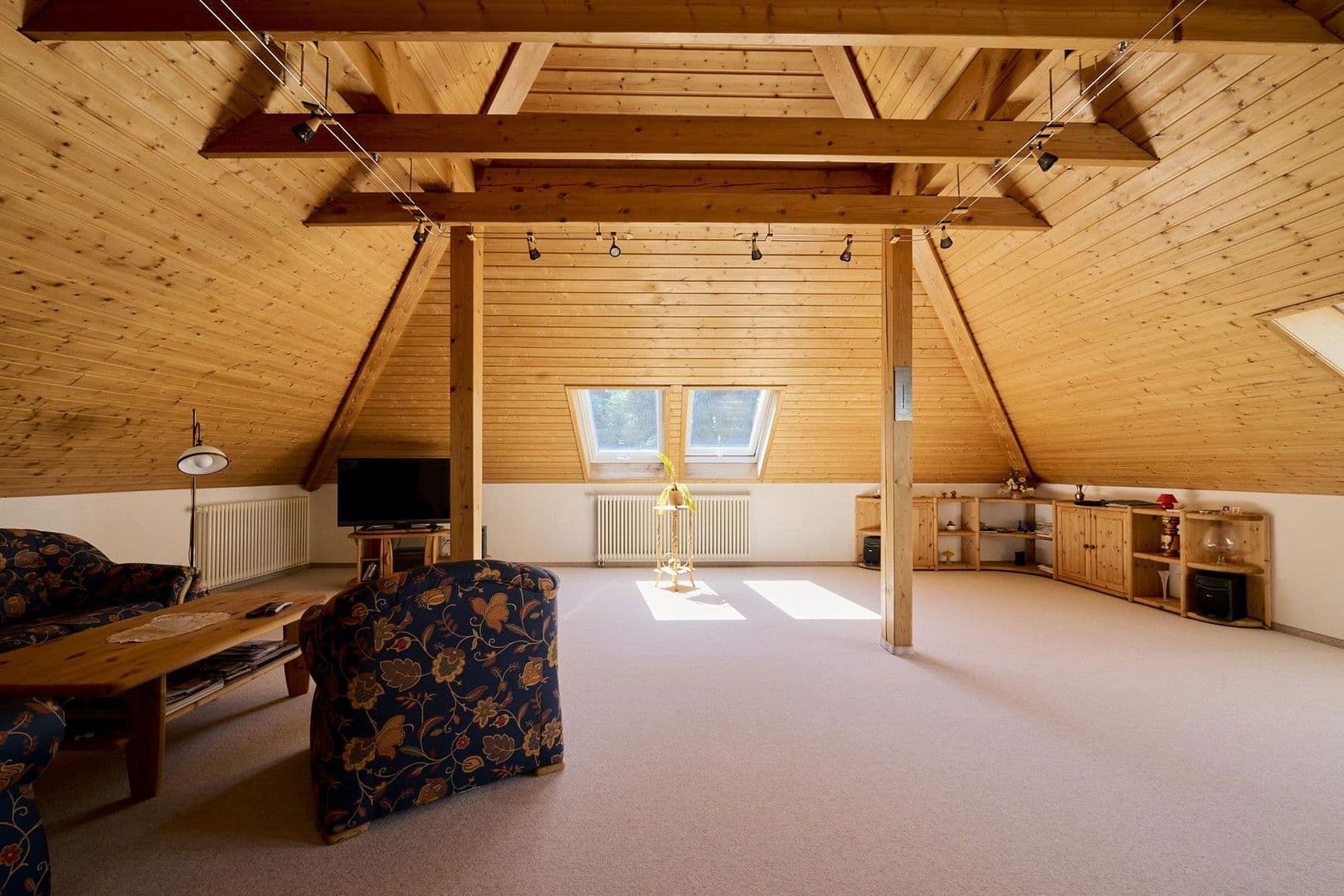 Predaj domu 277 m², pozemek 3.439 m², Treuenbrietzen, Brandenbursko Predaj domu 277 m², pozemek 3.439 m², Treuenbrietzen, Brandenbursko