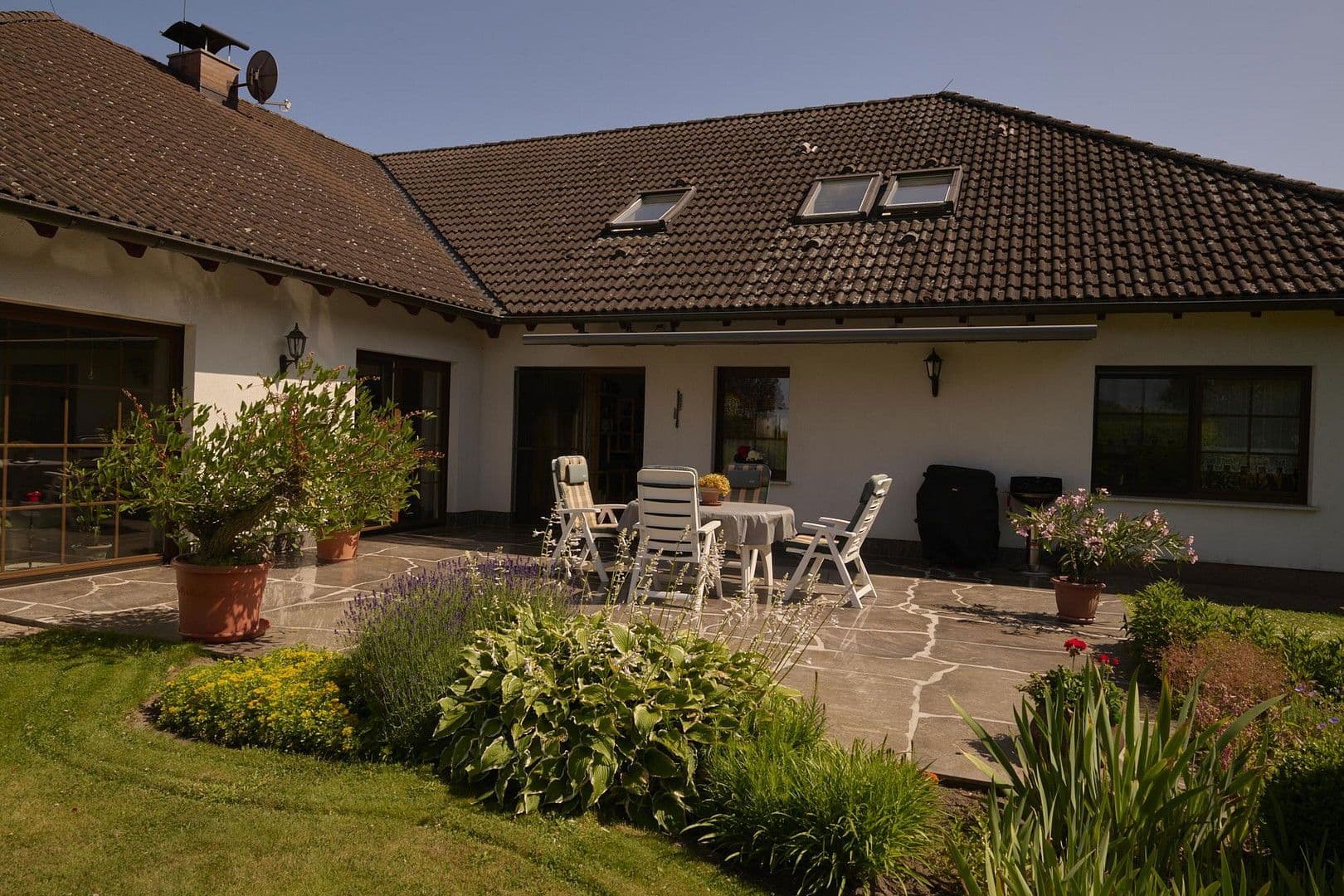 Predaj domu 277 m², pozemek 3.439 m², Treuenbrietzen, Brandenbursko Predaj domu 277 m², pozemek 3.439 m², Treuenbrietzen, Brandenbursko