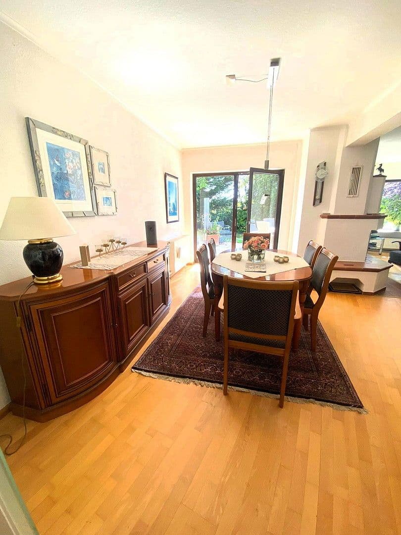 Predaj domu 174 m², pozemek 259 m², Meckenheim, Severné Porýnie - Westfálsko Predaj domu 174 m², pozemek 259 m², Meckenheim, Severné Porýnie - Westfálsko