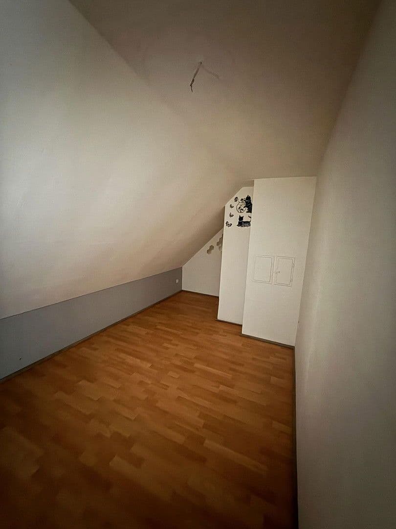 Prenájom nebytového priestoru 250 m², Marktstraße 5, Rottenburg am Neckar, Bádensko-Wurttembersko Prenájom nebytového priestoru 250 m², Marktstraße 5, Rottenburg am Neckar, Bádensko-Wurttembersko