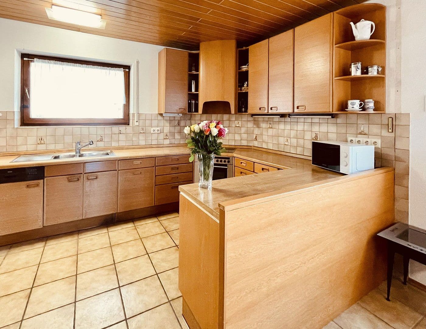 Predaj domu 176 m², pozemek 471 m², Simmozheim, Bádensko-Wurttembersko Predaj domu 176 m², pozemek 471 m², Simmozheim, Bádensko-Wurttembersko