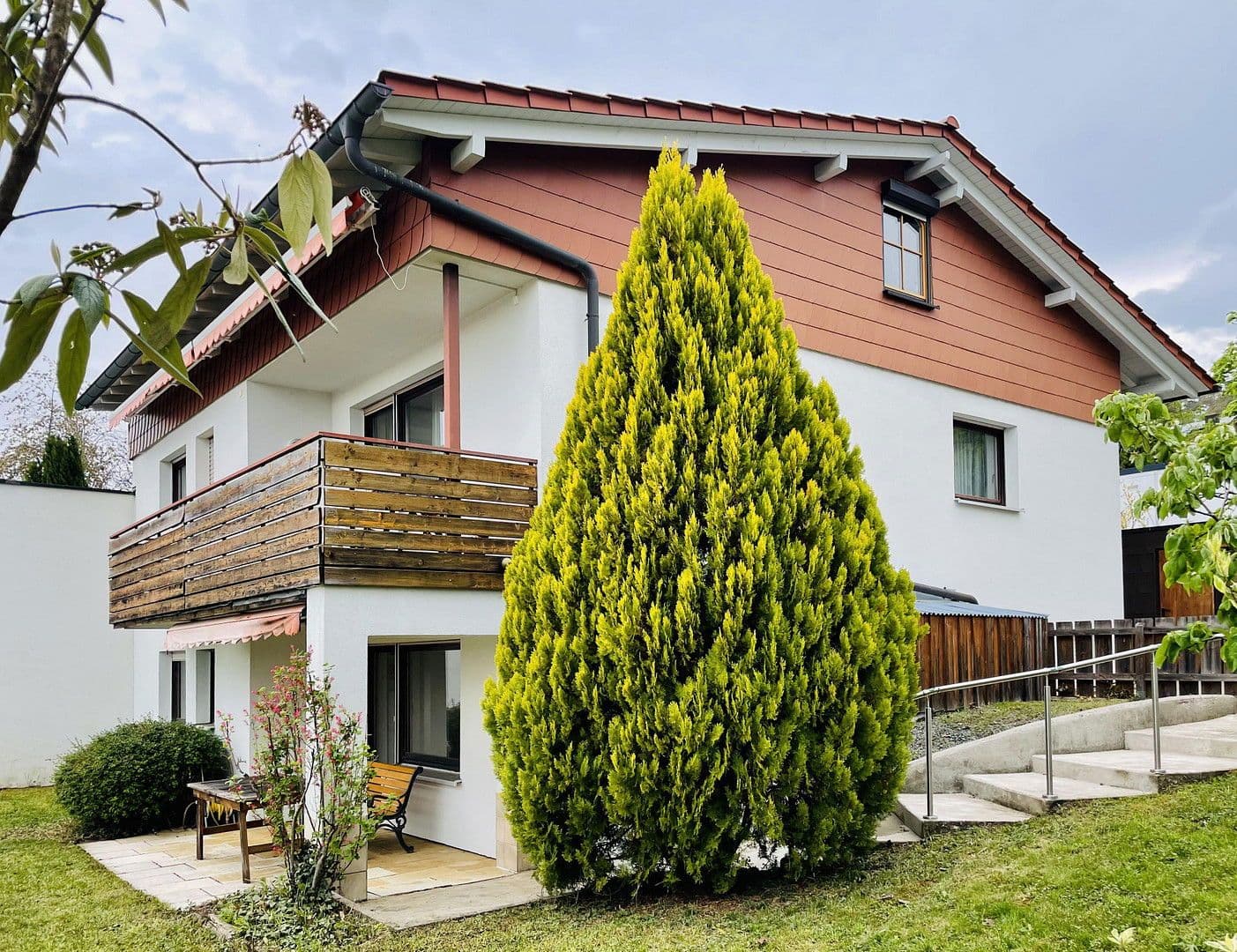 Predaj domu 176 m², pozemek 471 m², Simmozheim, Bádensko-Wurttembersko Predaj domu 176 m², pozemek 471 m², Simmozheim, Bádensko-Wurttembersko