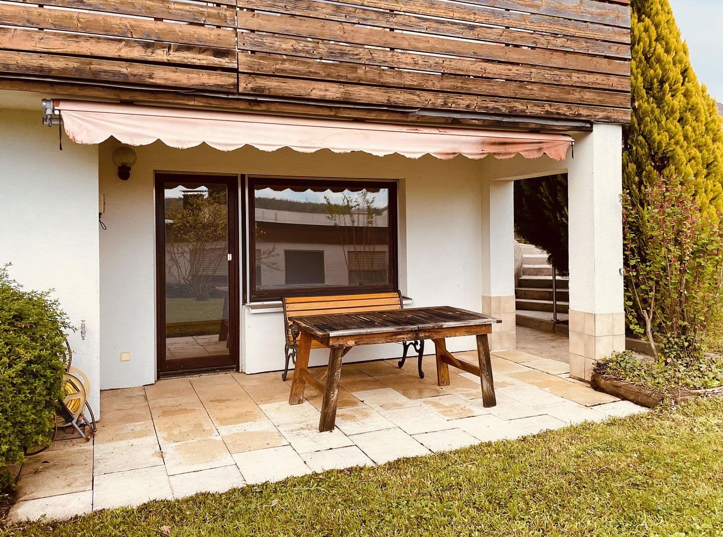 Predaj domu 176 m², pozemek 471 m², Simmozheim, Bádensko-Wurttembersko Predaj domu 176 m², pozemek 471 m², Simmozheim, Bádensko-Wurttembersko