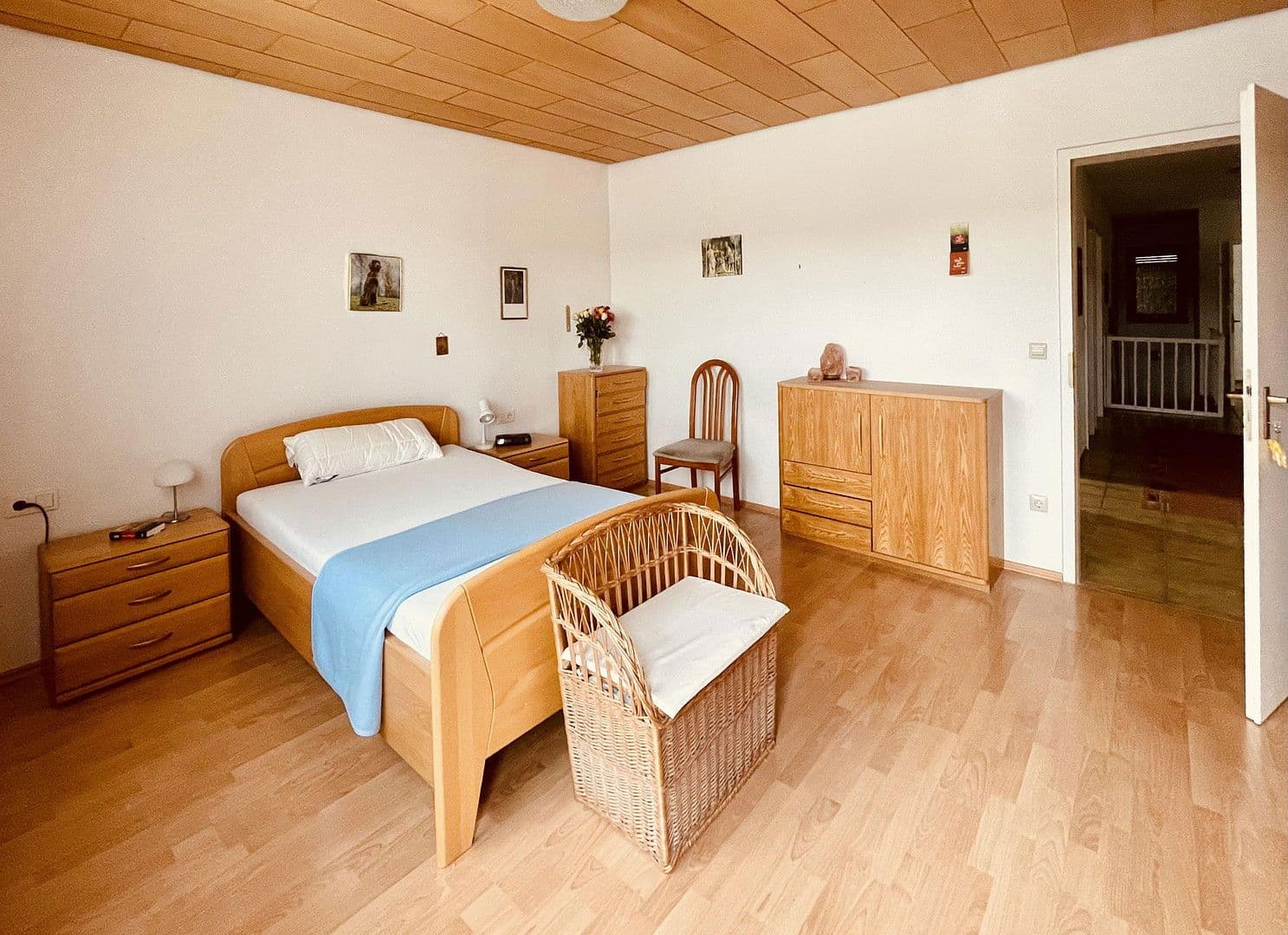Predaj domu 176 m², pozemek 471 m², Simmozheim, Bádensko-Wurttembersko Predaj domu 176 m², pozemek 471 m², Simmozheim, Bádensko-Wurttembersko