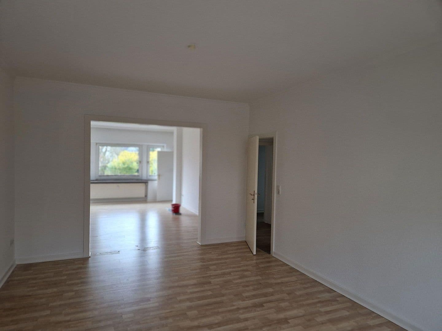 Prenájom bytu 2-izbový 95 m², Volkhausenstraße 21, Bad Salzuflen, Severné Porýnie - Westfálsko Prenájom bytu 2-izbový 95 m², Volkhausenstraße 21, Bad Salzuflen, Severné Porýnie - Westfálsko