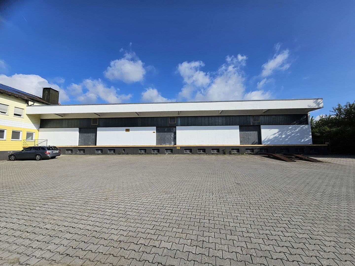 Prenájom nebytového priestoru 2.500 m², Marienstraße 35, Furth im Wald, Bavorsko Prenájom nebytového priestoru 2.500 m², Marienstraße 35, Furth im Wald, Bavorsko