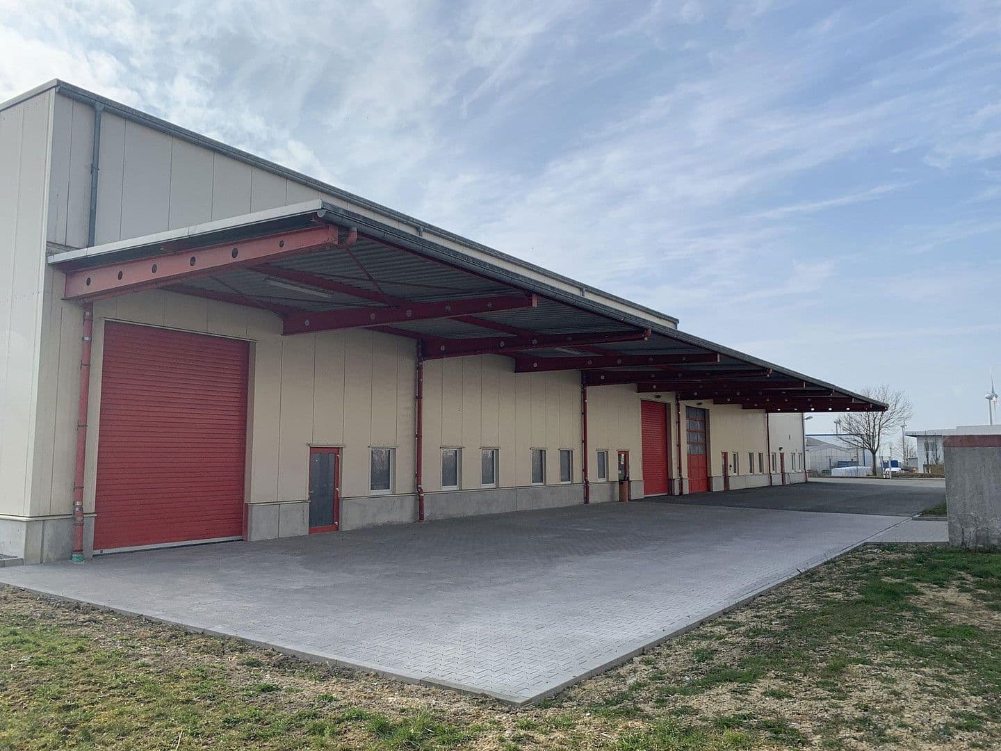Prenájom nebytového priestoru 7.423 m², Oberer Westring 41, Büren, Severné Porýnie - Westfálsko Prenájom nebytového priestoru 7.423 m², Oberer Westring 41, Büren, Severné Porýnie - Westfálsko