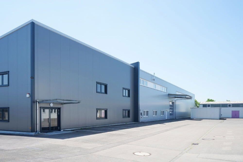 Predaj nebytového priestoru 6.365 m², Königsbrunn, Bavorsko Predaj nebytového priestoru 6.365 m², Königsbrunn, Bavorsko