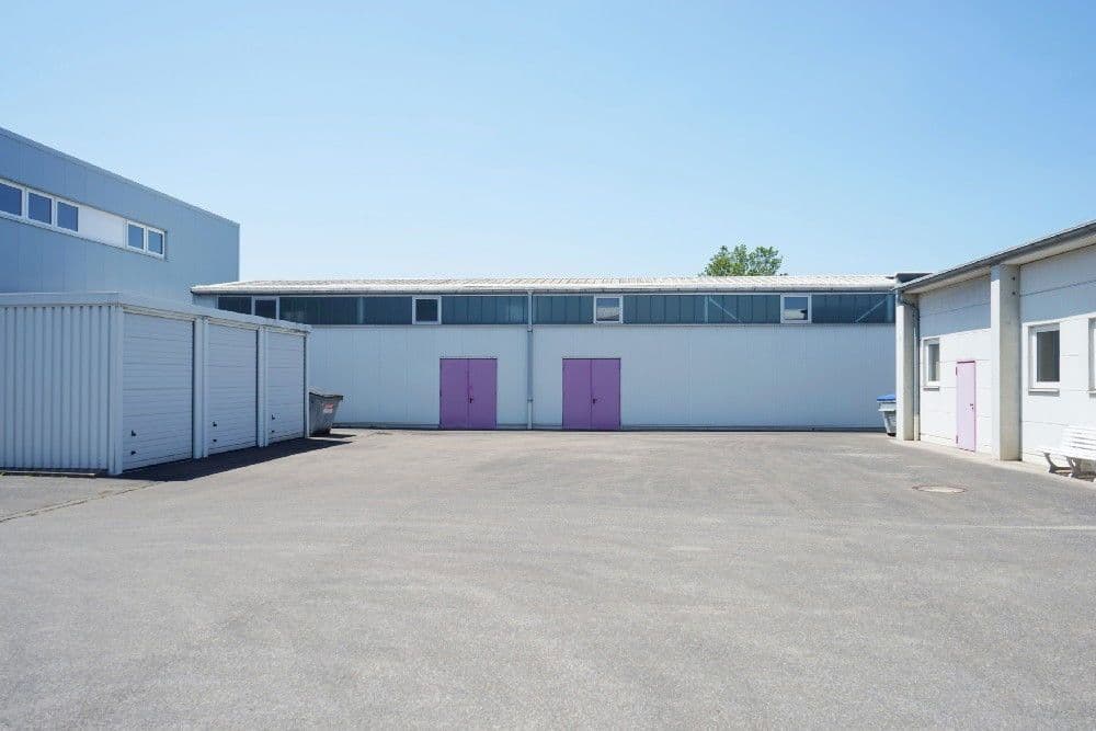 Predaj nebytového priestoru 6.365 m², Königsbrunn, Bavorsko Predaj nebytového priestoru 6.365 m², Königsbrunn, Bavorsko