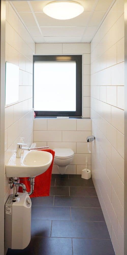 Predaj nebytového priestoru 6.365 m², Königsbrunn, Bavorsko Predaj nebytového priestoru 6.365 m², Königsbrunn, Bavorsko