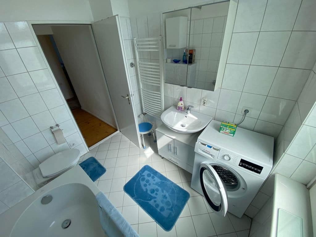 Prenájom bytu 3-izbový 90 m², Körnerstr., 47, Berlin, Berlín Prenájom bytu 3-izbový 90 m², Körnerstr., 47, Berlin, Berlín