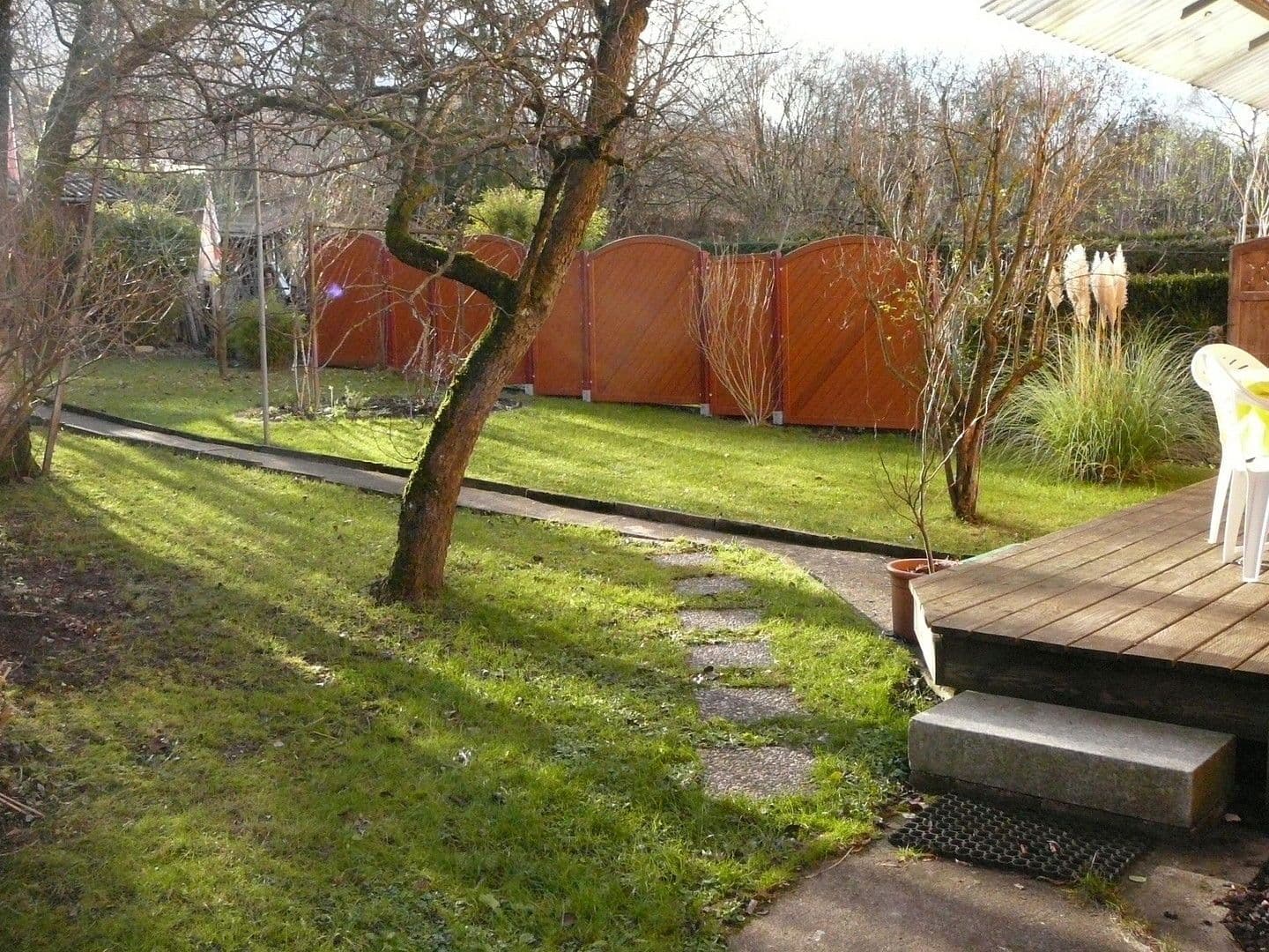 Prenájom bytu 3-izbový 63 m², Jägerstr.11, Nürtingen, Bádensko-Wurttembersko Prenájom bytu 3-izbový 63 m², Jägerstr.11, Nürtingen, Bádensko-Wurttembersko