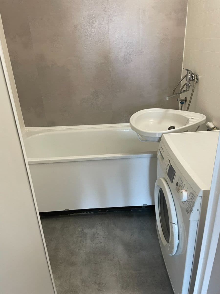 Predaj bytu 1-izbový 38 m², U Hřiště, Bystřice pod Hostýnem, Zlínský kraj Predaj bytu 1-izbový 38 m², U Hřiště, Bystřice pod Hostýnem, Zlínský kraj