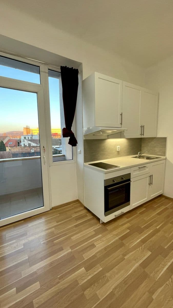 Prenájom bytu 1-izbový 37 m², Kuklenská, Brno, Jihomoravský kraj Prenájom bytu 1-izbový 37 m², Kuklenská, Brno, Jihomoravský kraj