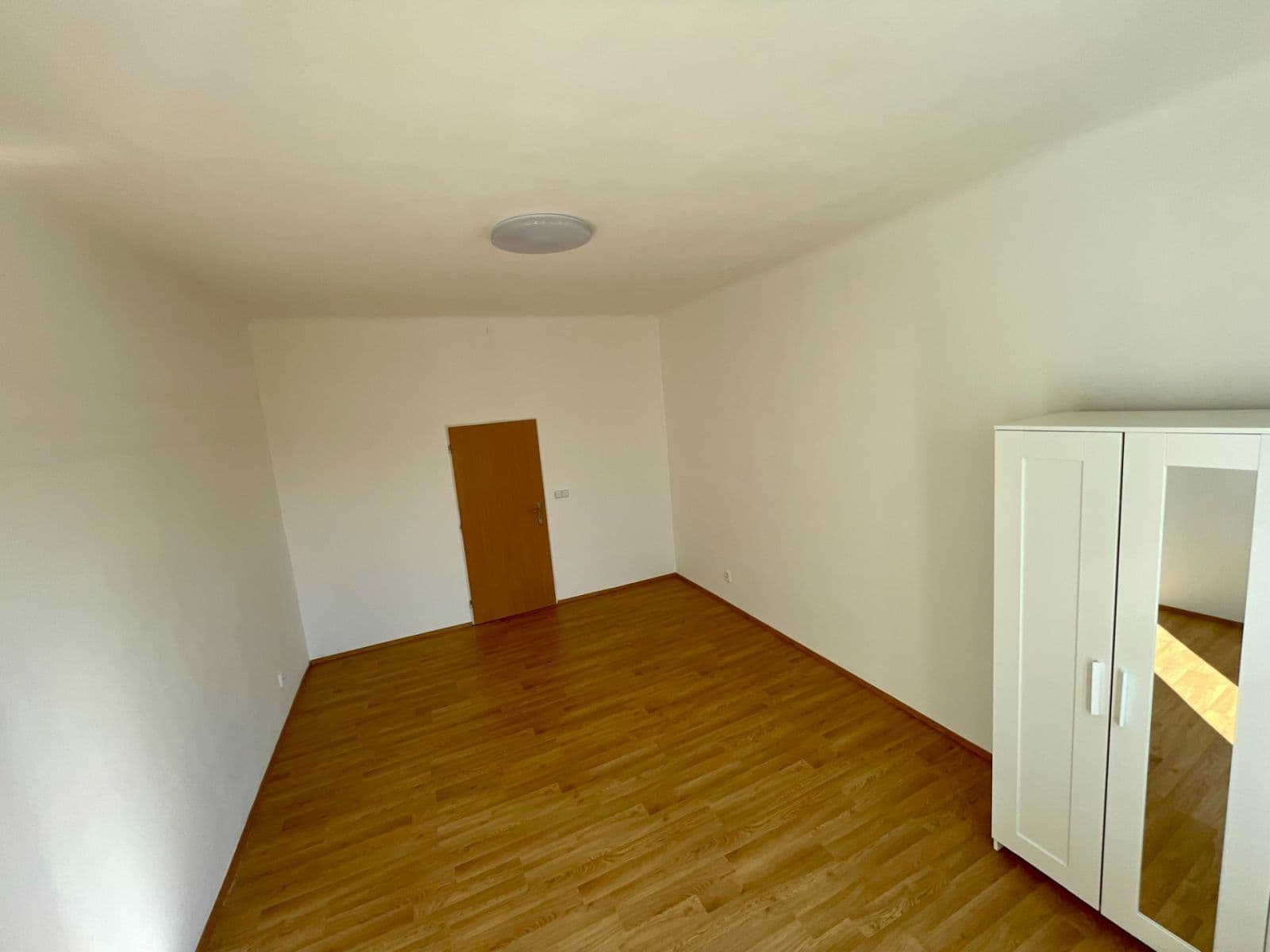 Prenájom bytu 1-izbový 37 m², Kuklenská, Brno, Jihomoravský kraj Prenájom bytu 1-izbový 37 m², Kuklenská, Brno, Jihomoravský kraj