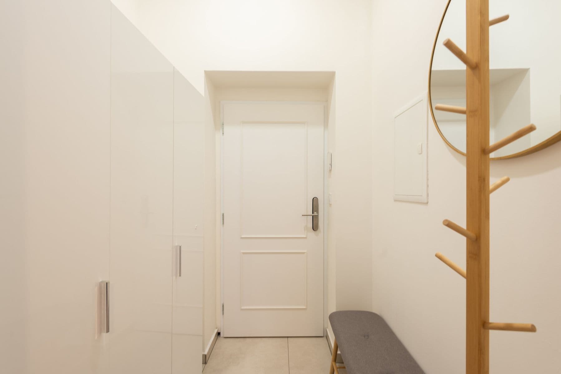 Prenájom bytu 34 m², Petrská, Praha, Praha Prenájom bytu 34 m², Petrská, Praha, Praha