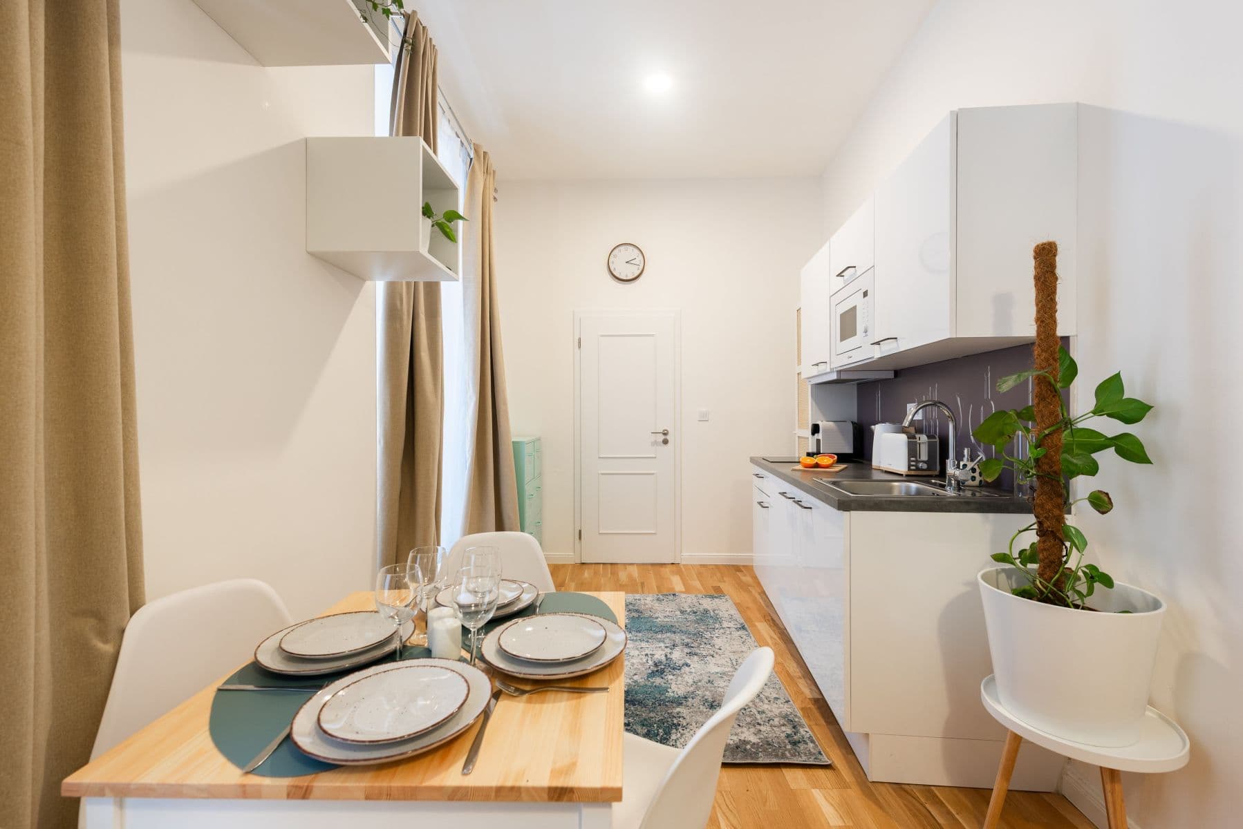 Prenájom bytu 34 m², Petrská, Praha, Praha Prenájom bytu 34 m², Petrská, Praha, Praha