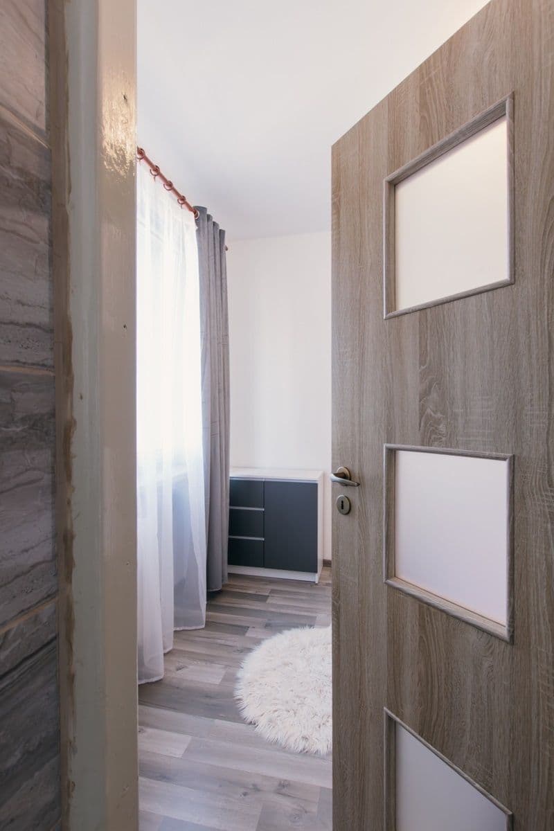 Predaj bytu 3-izbový 64 m², Hlavní, Aš, Karlovarský kraj Predaj bytu 3-izbový 64 m², Hlavní, Aš, Karlovarský kraj