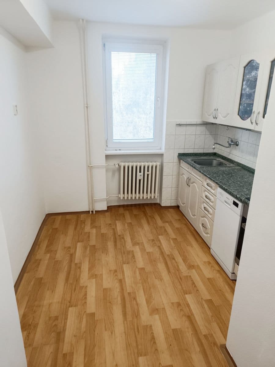 Predaj bytu 3-izbový 73 m², Štolmířská, Český Brod, Středočeský kraj Predaj bytu 3-izbový 73 m², Štolmířská, Český Brod, Středočeský kraj